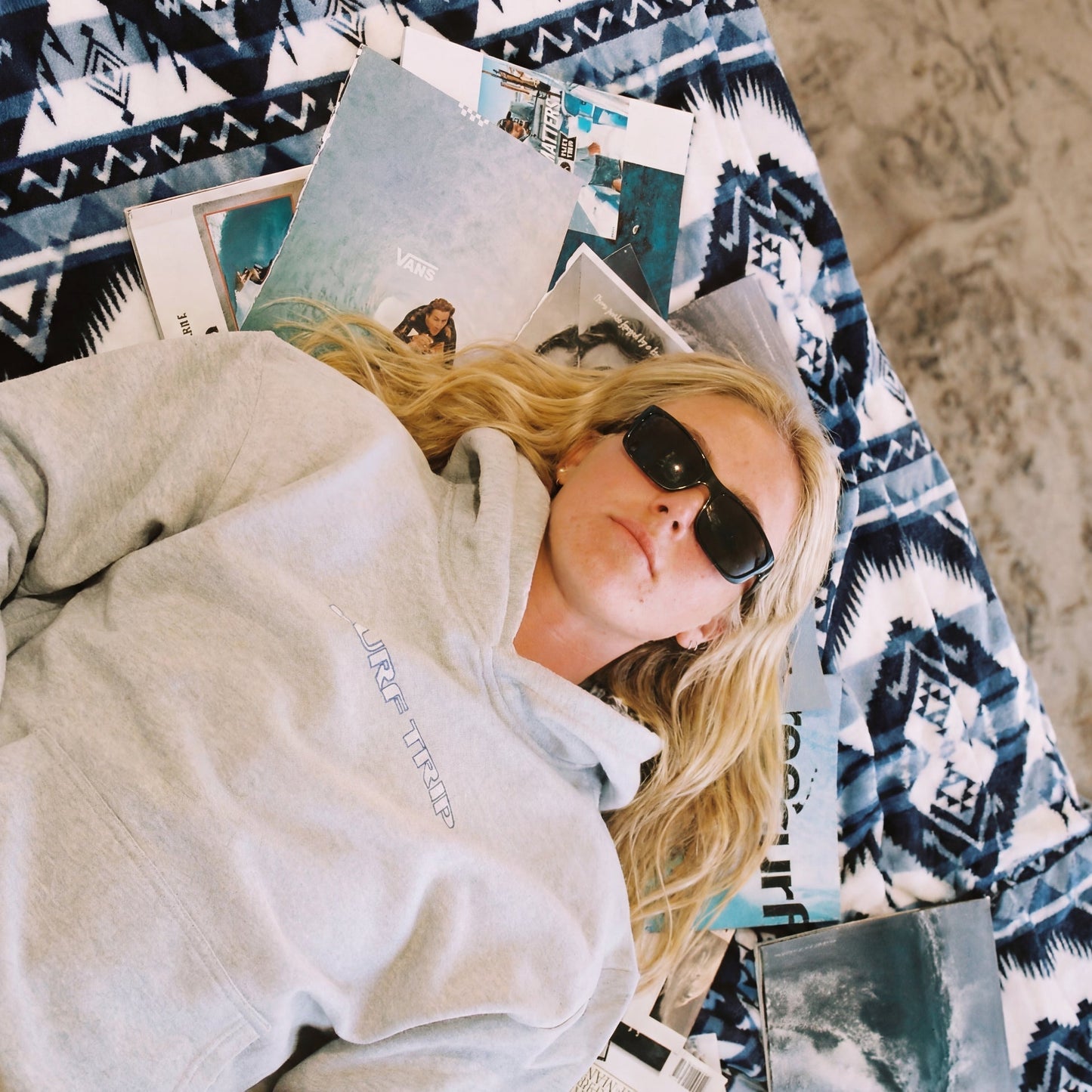 1+1 Free Only Today, Surf Trip Vintage Plaid Hoodie 💕